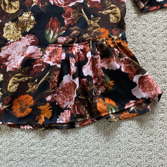 H&M Floral Ruffled Blouse - Picture 3 of 8